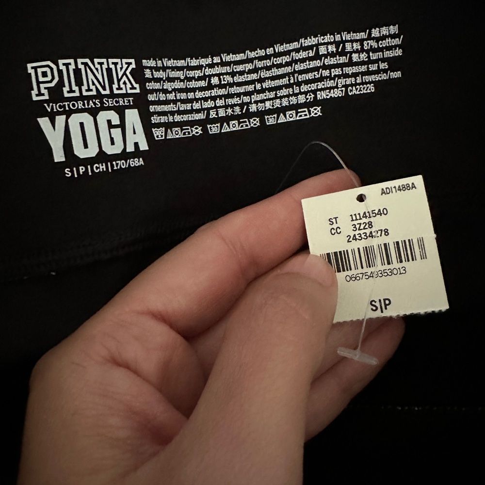 PINK Victoria's Secret Black and Red Plaid Logo Leggings SMALL - Picture 6 of 6